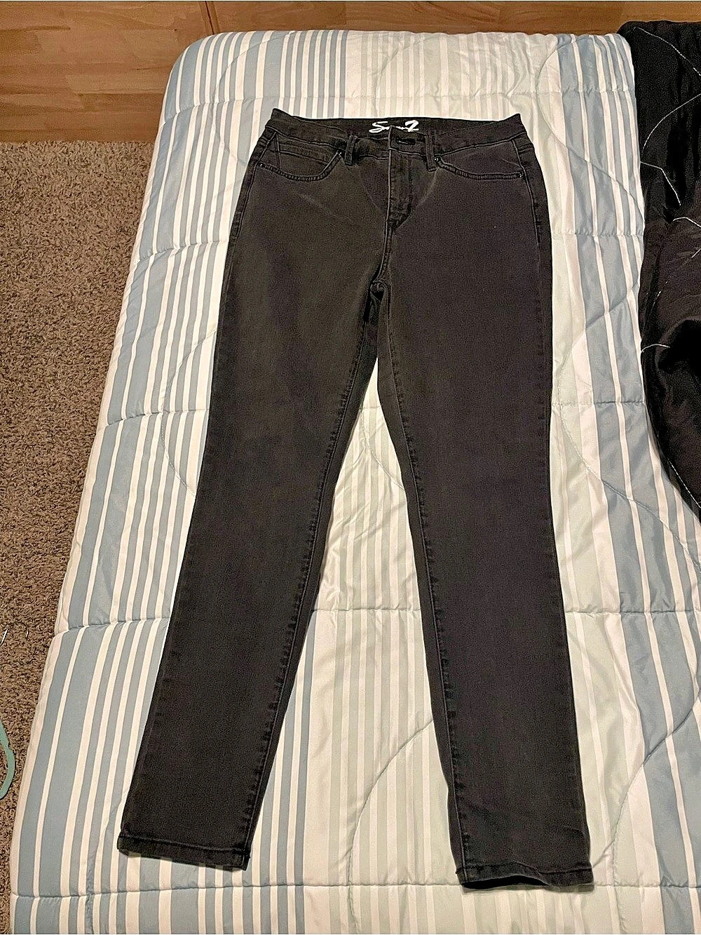 Seven7 Skinny Jeans Black Size 8